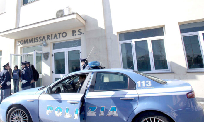 Castellammare, furti con strappo e rapine: arrestato. Donne nel mirino