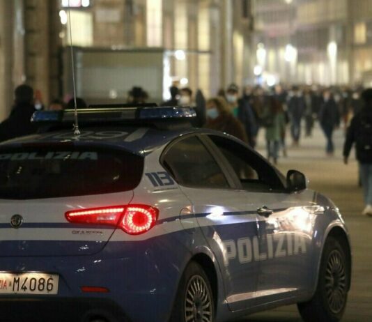 Controlli della polizia a San Sebastiano al Vesuvio, 132 persone identificate
