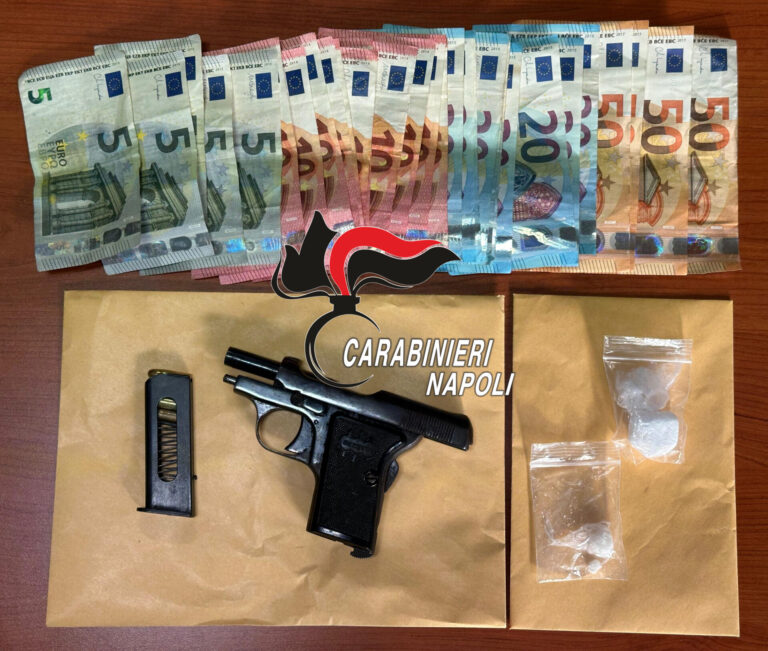 In auto a Caivano con cocaina e una pistola carica, arrestati tre giovani casertani In auto a Caivano con cocaina e una pistola carica, arrestati tre giovani casertani