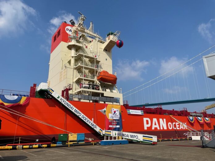 Corea del Sud, nuova nave portacontainer della Hyundai a navigazione autonoma la Pos Singapore