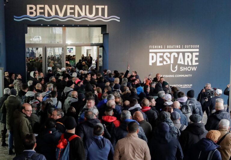 Pescare Show a Napoli: tra simulatori e lezioni