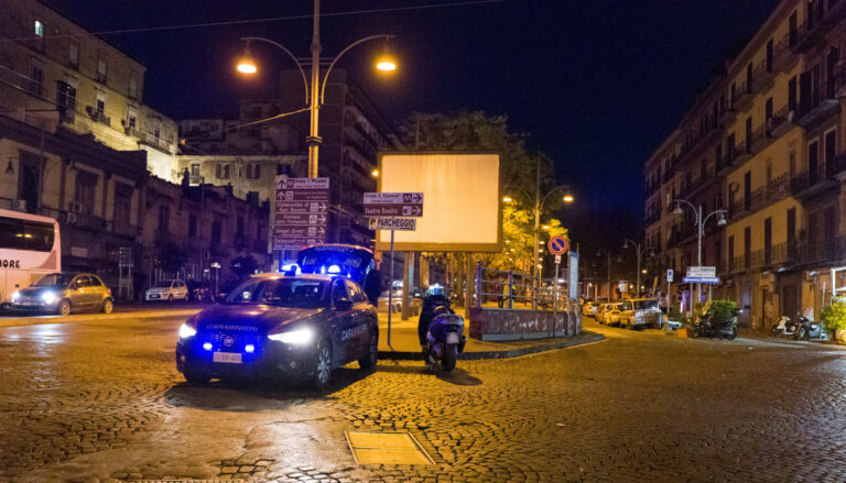 Napoli: 100 carabinieri per la movida cittadina, controlli a tappeto