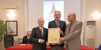 Premio Civiltà Vesuviana al presidente del Circolo Nautico di Torre del Greco