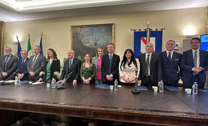 La Regione Campania firma per la parità, senza le donne non se ne parla: "I modelli positivi sono fondamentali per trarre ispirazione"