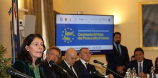 La Regione Campania firma per la parità, senza le donne non se ne parla: "I modelli positivi sono fondamentali per trarre ispirazione"
