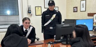 Ragazzine scomparse a Ravenna, ritrovate a Napoli: l'intervento dei Carabinieri in un b&b di corso Arnaldo Lucci