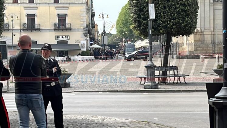 Pompei, allarme bomba: valigia sospetta, artificieri in azione