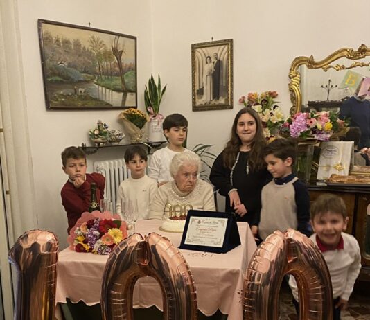 Trecase il paese dei centenari: auguri a nonna Eugenia