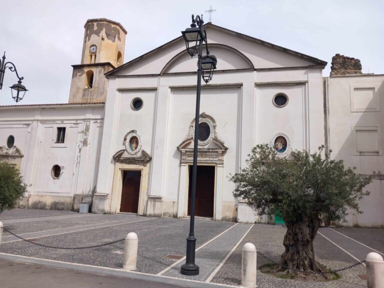 Pimonte, cena per il restauro della chiesa di San Michele Pimonte, cena per il restauro della chiesa di San Michele