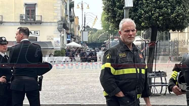 Pompei, allarme bomba: valigia sospetta, artificieri in azione