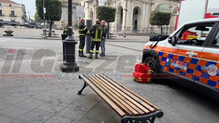 Pompei, allarme bomba: valigia sospetta, artificieri in azione