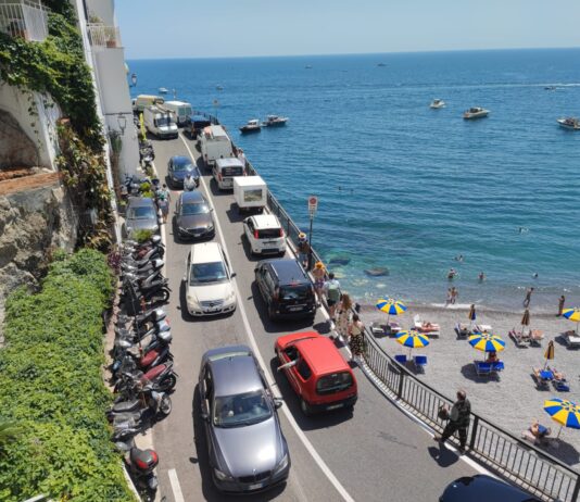 Traffico in Costa d'Amalfi, occorre una gestione logistica complessa in attesa della ZTL territoriale