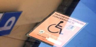 Castellammare, "furbetti" dei pass disabili: controlli in tutta la città. 29 contravvenzioni e 6 permessi ritirati