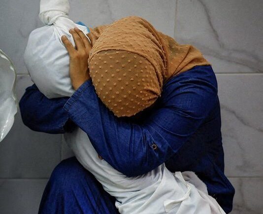 In Palestina 200 giorni di massacri. Pietà per Gaza!(Foto di Mohammed Salem, Reuters, World Press Photo Contest 2024)