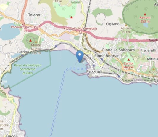 Terremoti nei Campi Flegrei, due nuove forti scosse in mattinata. Il sindaco di Pozzuoli: "Siamo in contatto costante con l'Osservatorio Vesuviano e la Protezione Civile"