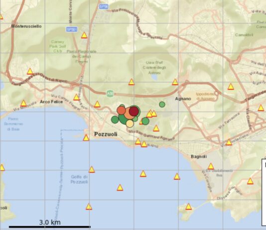 Campi Flegrei, i terremoti non si fermano: nuova scossa questa mattina a Pozzuoli. In corso sciame sismico: contati oltre 90 episodi dall'Ingv