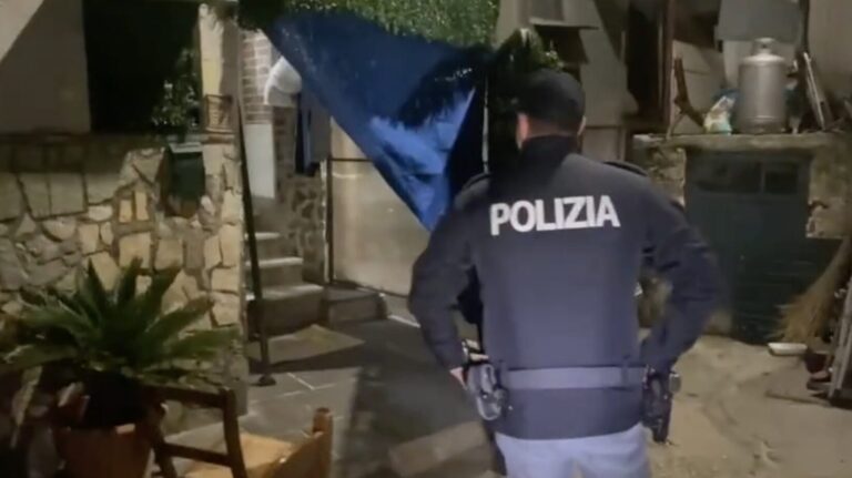 Castellammare, blitz anticamorra a Moscarella: retroscena e nomi Castellammare, blitz anticamorra a Moscarella: retroscena e nomi