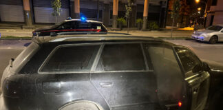 Acerra, incendia un’automobile e “ammira” il rogo: arrestato Acerra, incendia un'automobile e si ferma ad "ammirare" il rogo: arrestato 40enne. I Carabinieri lo hanno scoperto: era nascosto dietro un cassonetto