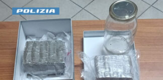 Barano d’ Ischia: in sella allo scooter con oltre 1 kg di hashish. Due arrestati
