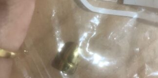 Napoli, spari nella notte: proiettile nella camera di un bimbo Choc a Napoli, spari nella notte a "Materdei": un proiettile finisce nella cameretta di un bambino. Indagini dei Carabinieri: "Criminali per cui la vita umana non vale niente"