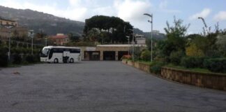 Sorrento, nuove tariffe per i bus turistici al parcheggio Achille Lauro