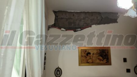 Terremoti ai Campi Flegrei, evacuate 39 famiglie e trasferite le detenute del carcere. La Prefettura: "Bisogna vivere la situazione con serenità"