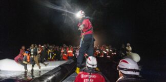 Arriveranno a Napoli gli 87 migranti salvati dalla "Life Support" di Emergency