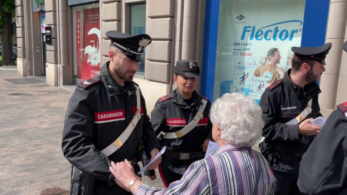 Napoli, scoperta la "centrale" delle truL'operazione partita alle prime luci dell'alba. I reati commessi in tutta Italiai