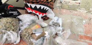 Afragola: droga nei rifiuti speciali, setacciati gli isolati delle Salicelle, sequestrati oltre 2 chili di stupefacenti
