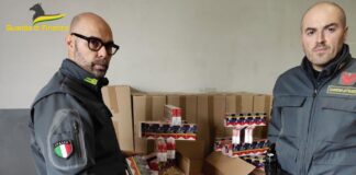 Giugliano, sequestrate sigarette di contrabbando: arrestate due persone