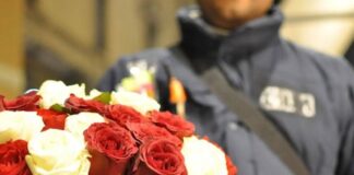 Il sindaco di Sorrento contro i venditori abusivi di fiori per la Festa della Mamma