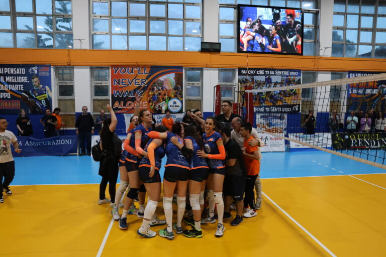 Vittoria per 3 a 0 su Cerignola, ora impegno play off per la Vesuvio Oplonti Vittoria per 3 a 0 su Cerignola, ora impegno play off per la Vesuvio Oplonti