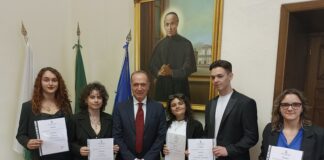 Torre del Greco: encomi ai cinque studenti dell'istituto Degni protagonisti a Ginevra