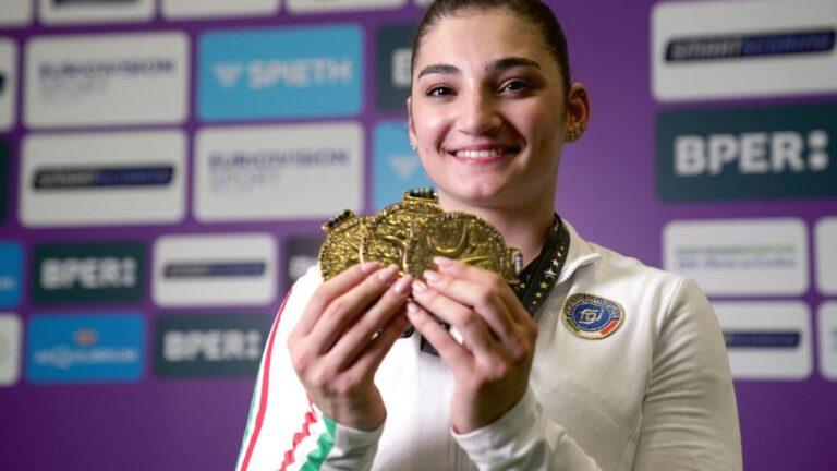 L’oplontina Manila Esposito vince 4 ori agli Europei di Ginnastica L’oplontina Manila Esposito vince 4 ori agli Europei di Ginnastica