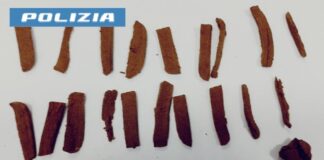 Napoli, Miano: sorpreso con la droga. Arrestato 17enne