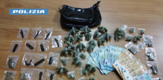 Napoli: scoperto con oltre 120 dosi di droga. Arrestato 19enne di Giugliano