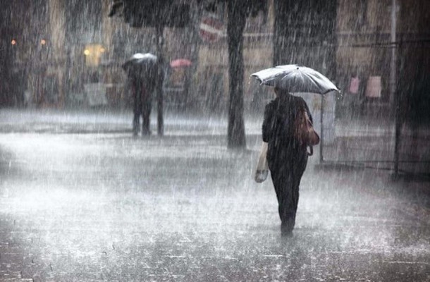 Campania, temporali improvvisi e intensi: scatta l’allerta meteo Campania, temporali improvvisi e intensi: scatta l’allerta meteo