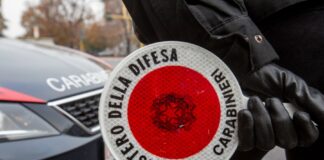Arzano: controlli dei Carabinieri, identificate 89 persone
