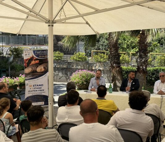 Festival del Panuozzo 2024, a Gragnano dal 23 al 25 giugno: spettacoli itineranti e degustazioni nei 10 stand di via Quarantola, anche gluten free