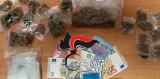 Acerra: arrestato pusher 23enne, in possesso di 110 euro in contanti e di quasi 20 grammi di marijuana