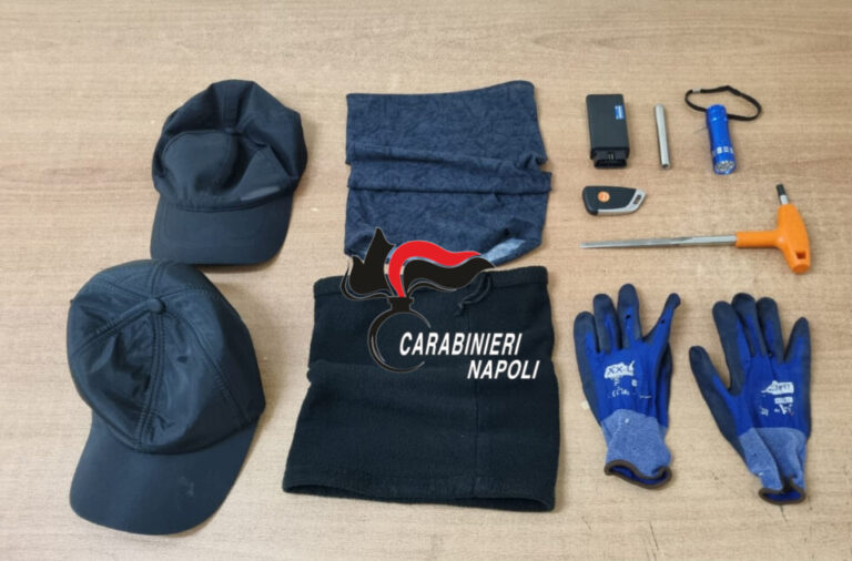 Casoria: furti di auto. Da Scampia in trasferta, arrestate 2 persone