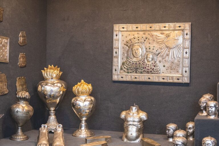 Sant’Anastasia, “Bibbia e doni votivi a confronto”