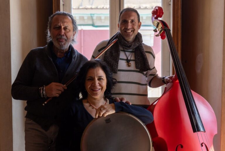 Santa Maria Capua Vetere, concerto di “SarrÀccussì” per i detenuti Santa Maria Capua Vetere, concerto di “SarrÀccussì” per i detenuti