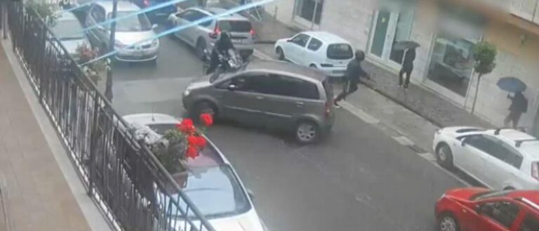 Napoli: chiuso il cerchio sulla banda dei rapinatori alla “point break” con armi e moto di grossa cilindrata