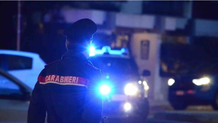 Giugliano: riempiono una cisterna di carburante con undici carte clonate: in due in manette