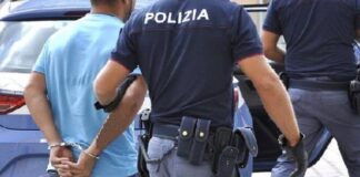 Torre Annunziata: sorpresi con la droga in auto. Arrestate tre persone