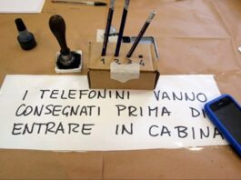 Tutti "fotografi" e "fotoreporter": alte tre denunce per foto al voto espresso