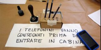 Tutti "fotografi" e "fotoreporter": alte tre denunce per foto al voto espresso