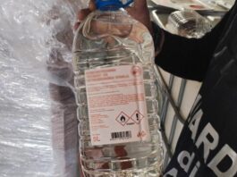 In Campania le basi per il contrabbando internazionale di alcolici: una falegnameria in disuso ed un immobile abusivo