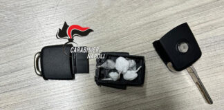 Gragnano, cocaina e marijuana nascoste nella chiave dell'auto